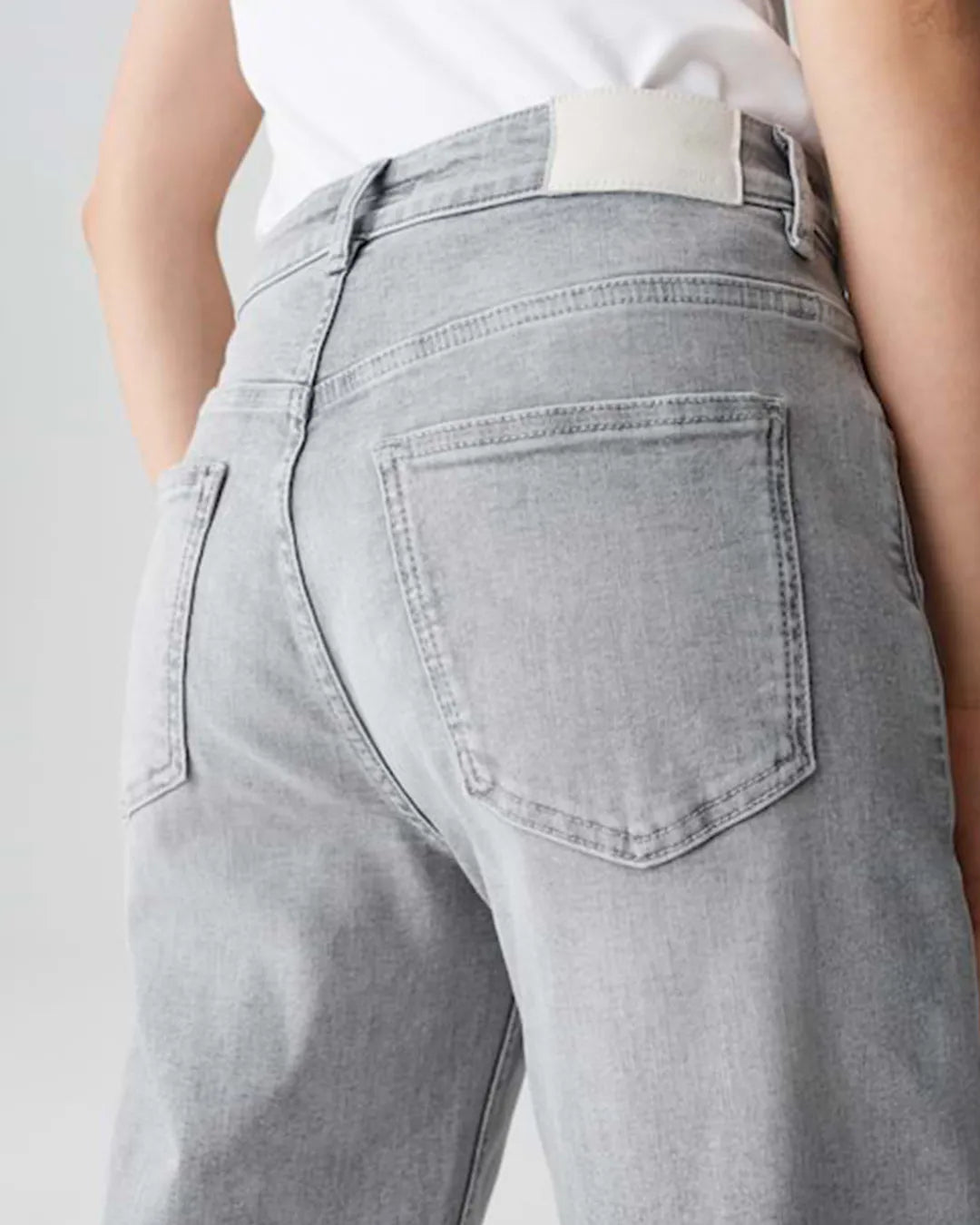 Amisu Womens LIGHT GREY STRAIGHT FIT JEANS