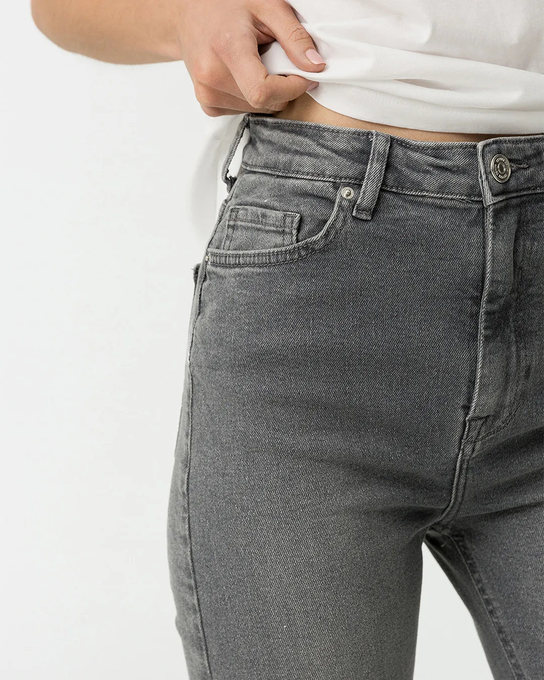 Tiffosi Mom Slim Fit High-Waisted Jeans