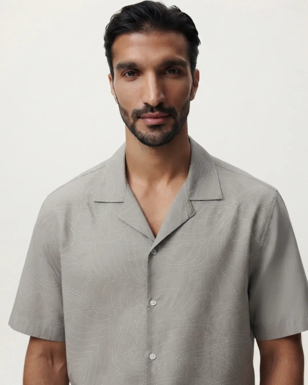 Zara Men's Grey Dotted Paisley Cuban Collar Shirt