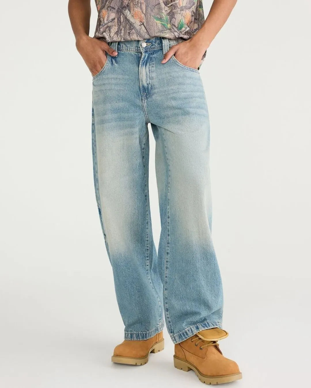Men Light Wash Super Baggy Fit Carpenter Denim Jeans