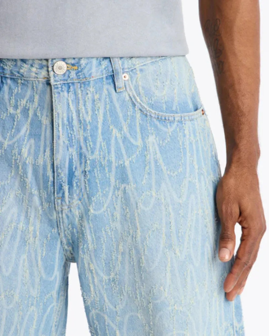 Novamen Men's Swervin Distressed Denim Short