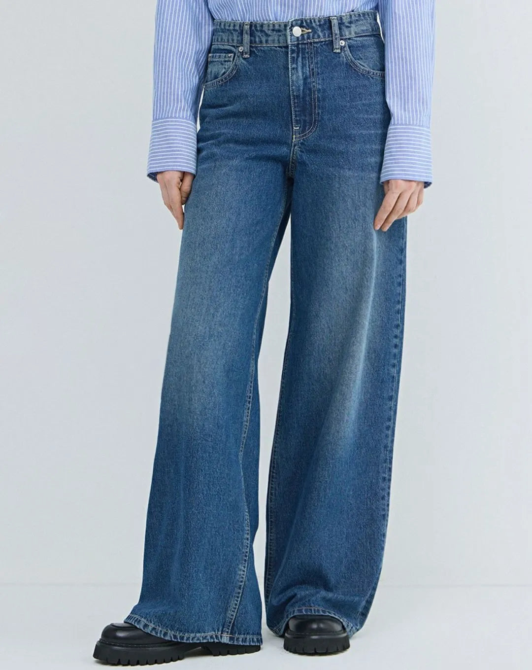 Woman Ostin Super Wide Leg Denim Dark Blue Color