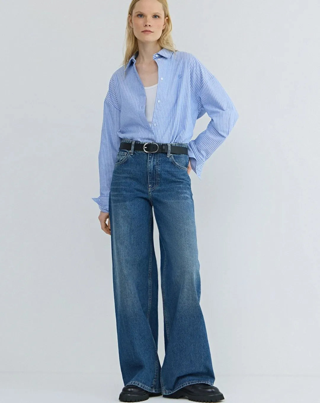 Woman Ostin Super Wide Leg Denim Dark Blue Color