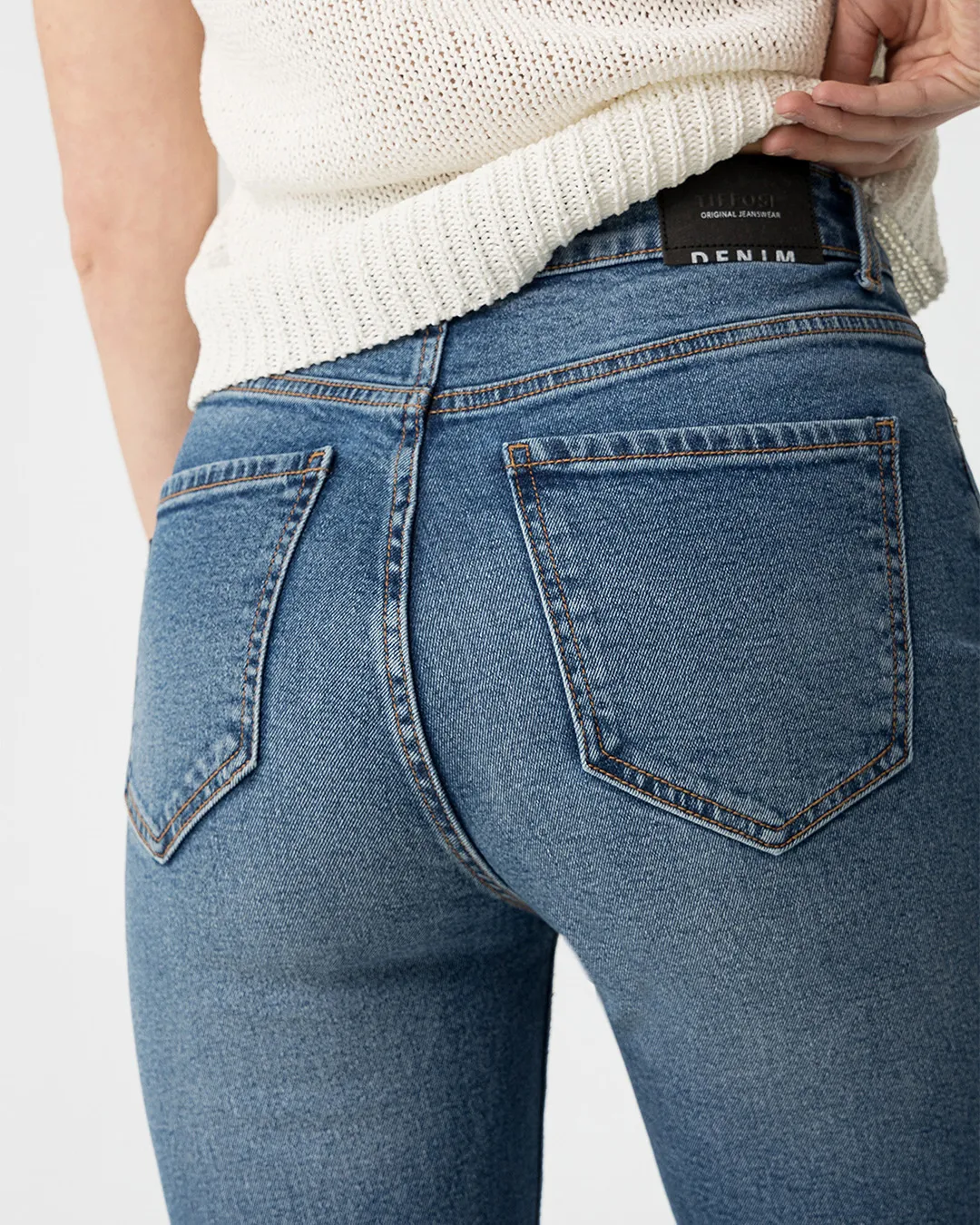 Tiffosi Mom Slim High-Waisted Blue Jeans - Image 5