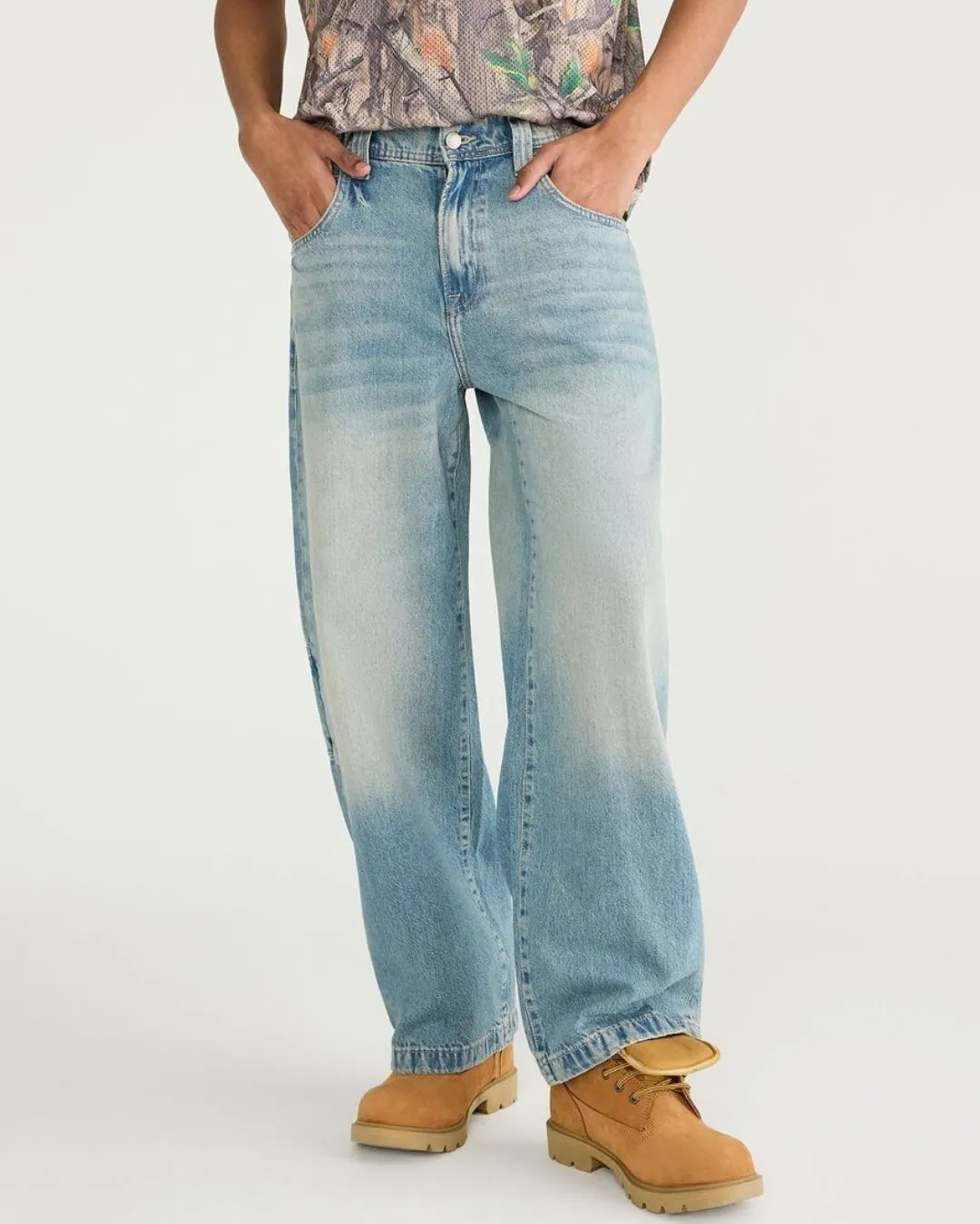 Aeropostale light wash wide leg carpenter utility jeans offer relaxed street style breathable denim comfort and modern everyday fashion for men and women.