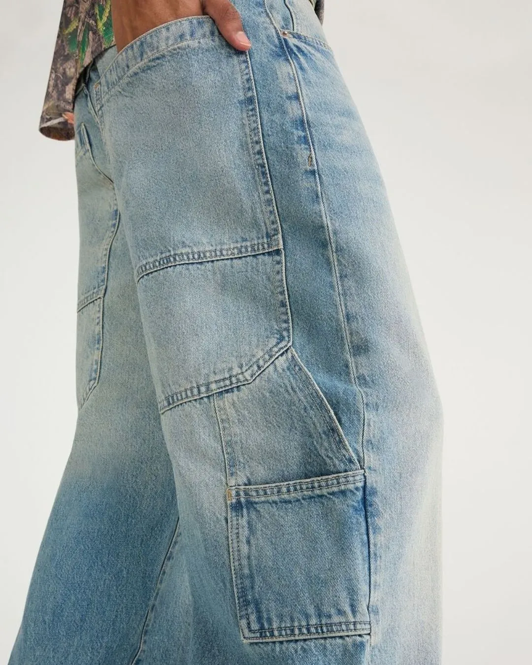 Aeropostale light wash wide leg carpenter utility jeans offer relaxed street style breathable denim comfort and modern everyday fashion for men and women.