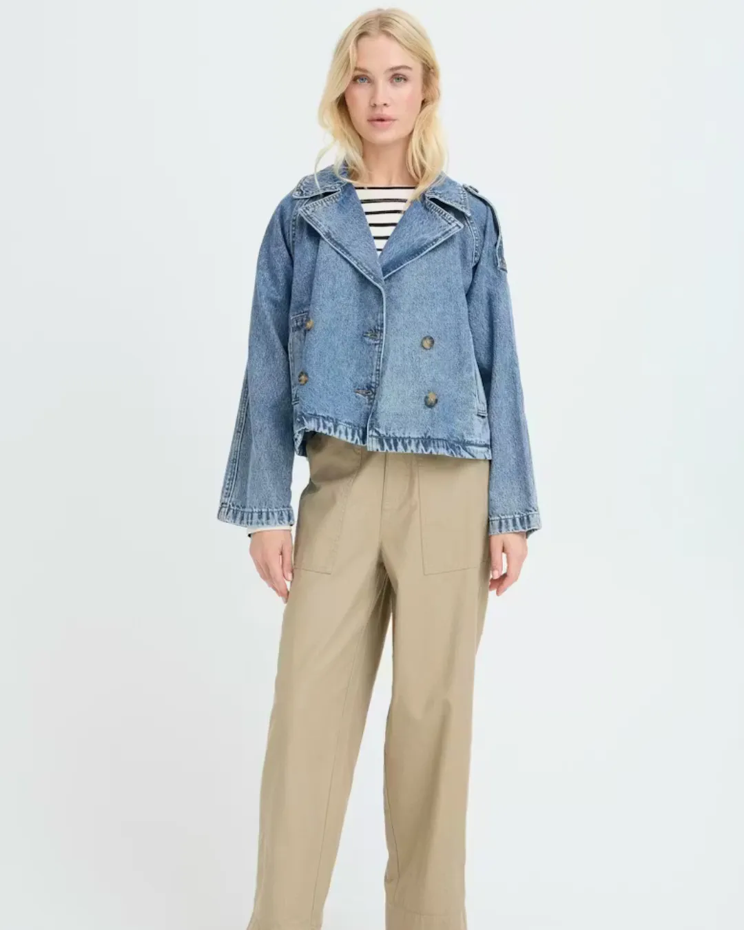 Shop B Young light blue denim jacket for women with cropped fit and double breasted style. Perfect for casual wear and modern everyday outfits.